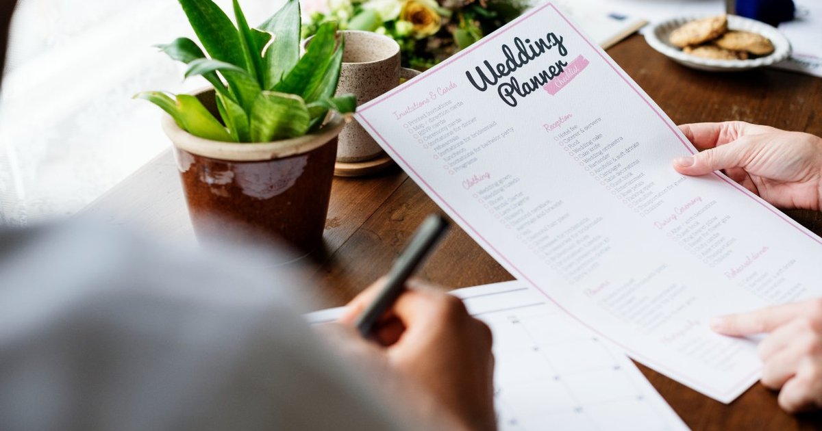A wedding planning checklist